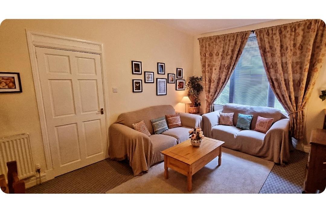 Entire, Main Door, Pet Friendly, Home Away From Home, East Ayrshire Newmilns Buitenkant foto